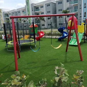 Apartamento Confortable De 3 Tres Habitaciones, Con Hermosa Vista De Area Verde, Ademas De Piscinas Y Juegos Infantiles En Area Recreativa, Santiago De Los Caballeros